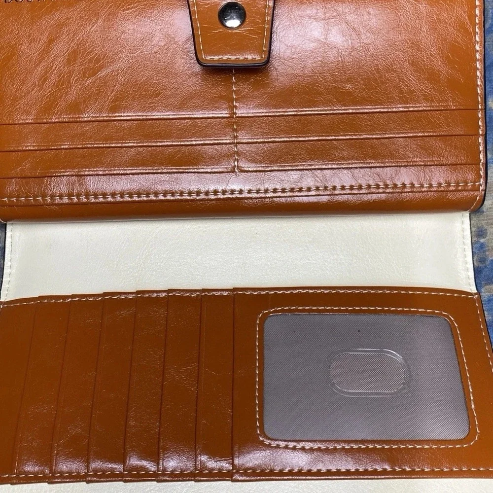 Large 20 Card Slot Bostanten Womens Wallet Leather Ivory Tan